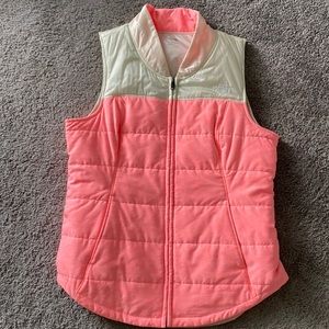 EUC - North Face light vest. Neon pink/orange and cream. Size L front pockets